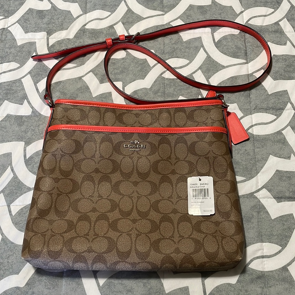 ♥️ SOLD ♥️ SV / khaki / bright orange Coach purse